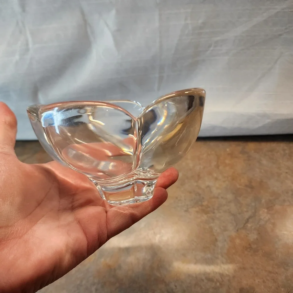 Vintage Clear Crystal Heavy Glass Decorative Flower Petal Serving Bowl 5